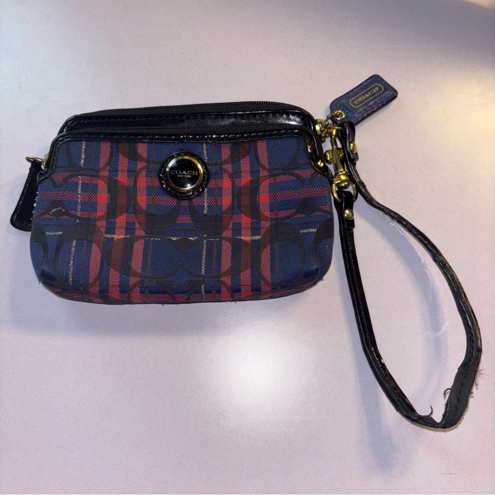 Coach Dempsey Double Zipper Wristlet